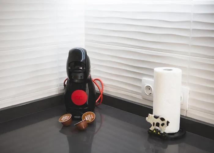 Paseo De La Ribera *