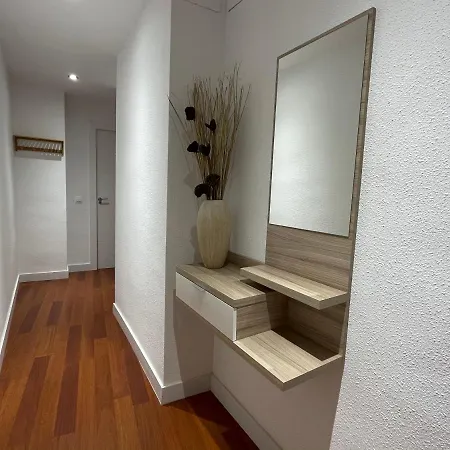 Lägenhet Paseo De La Ribera *