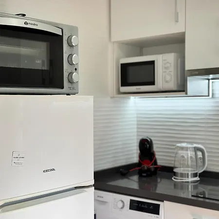 Paseo De La Ribera *